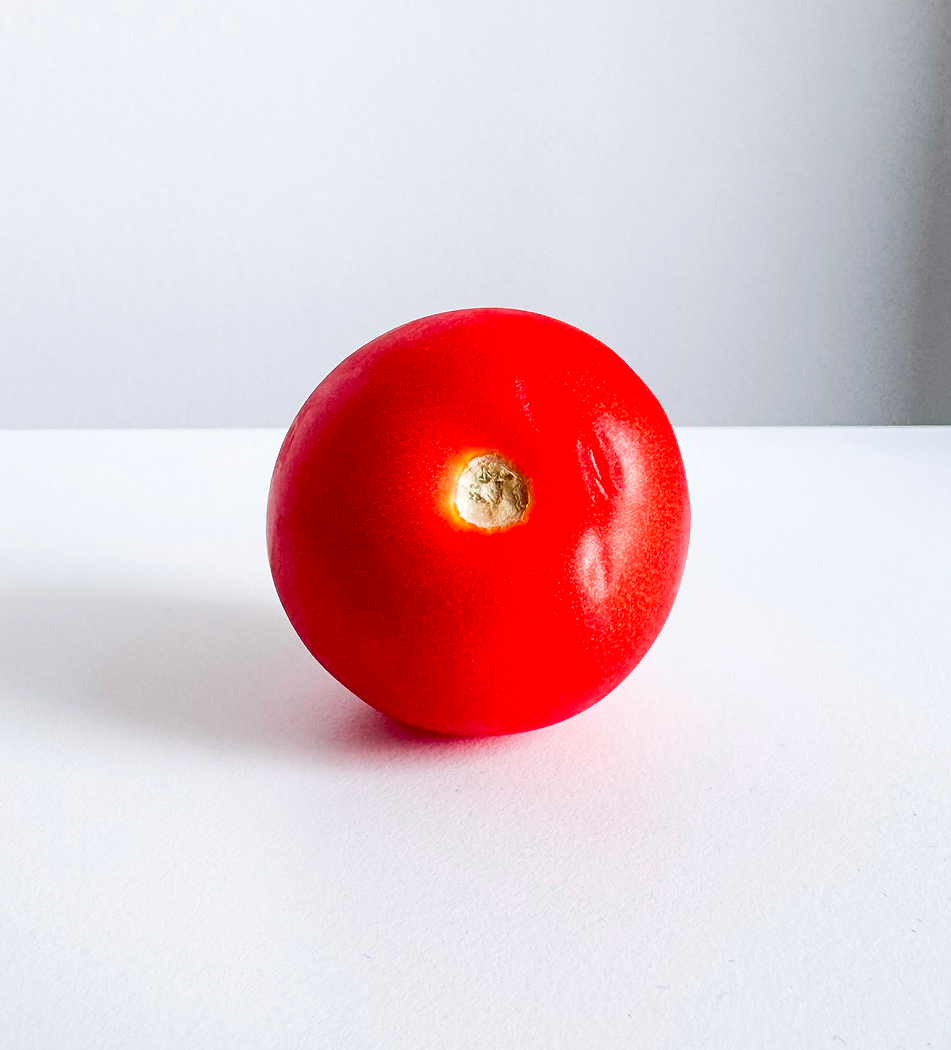 Image of the top view of the tomato